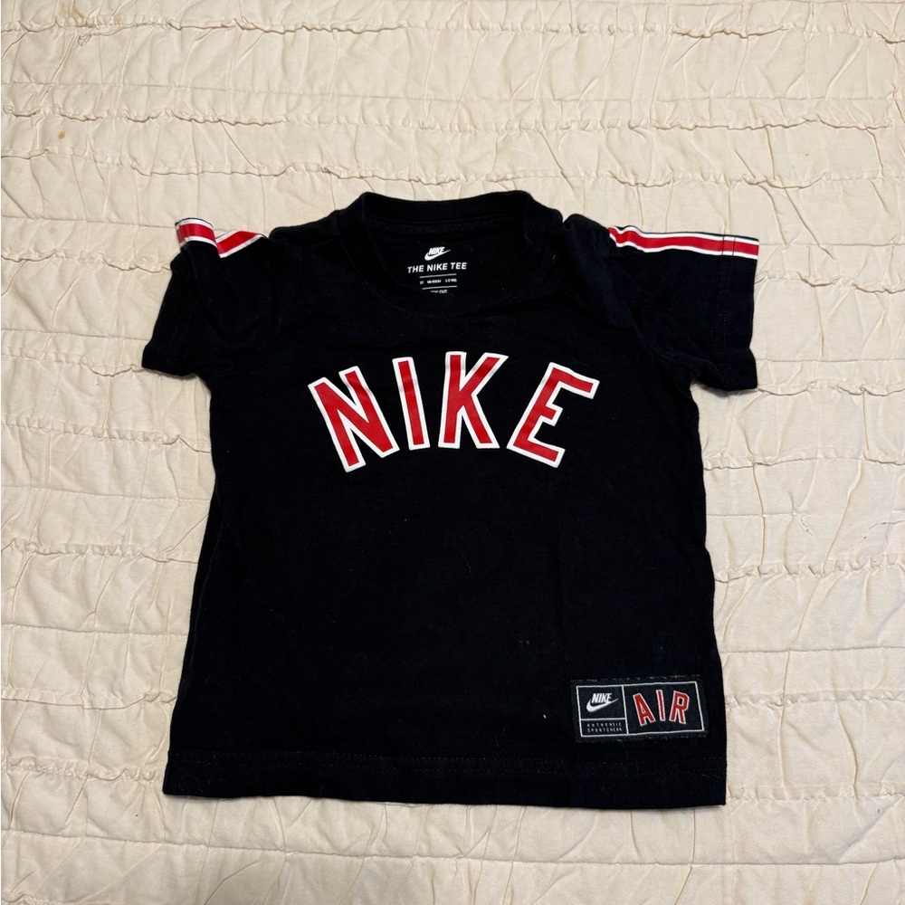 Nike Kids Black and Red Short Sleeve Tee